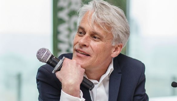 Доклад главы SES. Развенчание мифов о современном ТВ Доклад главы SES. Развенчание мифов о современном ТВ