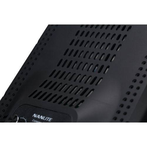LED светильник Светодиодная панель Nanlite Compac 40B
