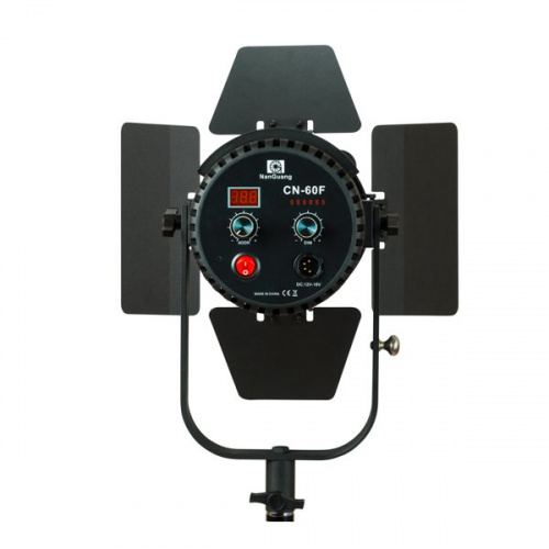 Светильник Nanlite (Nanguang) CN-60F LED Fresnel Light