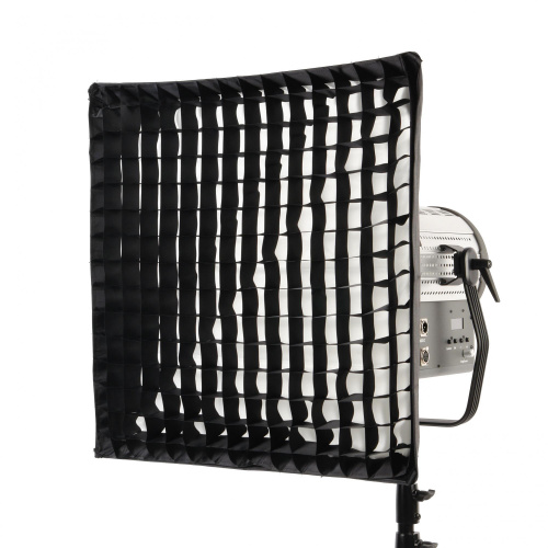 Софтбокс GreenBean SoftFresnel 6060 HC с сотами