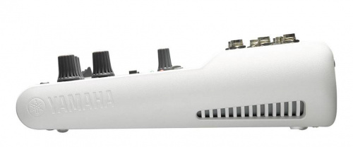 Микшерный пульт YAMAHA AG03